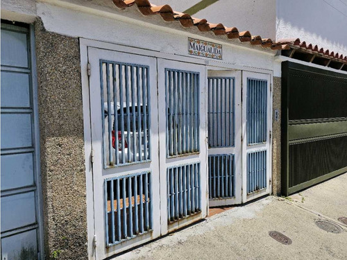 Casa En Venta En El Llanito