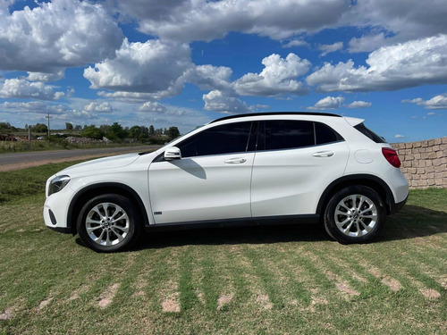Imagen 9 de 21 de Mercedes-benz Clase Gla 180 Style 1.6 Turbo 122 Cv