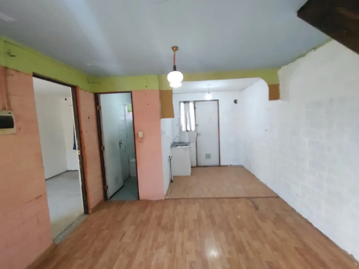 Imagen 3 de 9 de Se Vende Casa Con 3 Dormitorios Asoleada Con Patio Y Jardín