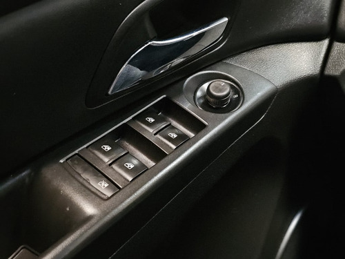 Chevrolet Cruze 1.8 LT 16V FLEX 4P AUTOMÁTICO
