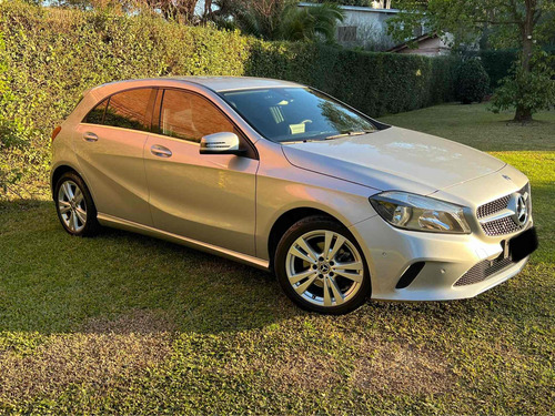 Imagen 4 de 12 de Mercedes-benz Clase A 2017 1.6 A200 Urban 156cv
