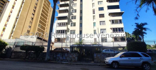 Amplio Apartamento En Alquiler En Terrazas Del Club Hipico   #24-23540