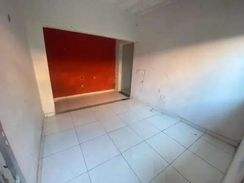 Casa Com 2 Quantos ,sala,cozinha ,banheiro ,garagem