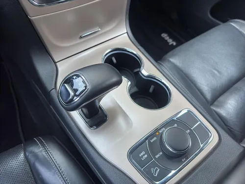 Jeep Grand Cherokee 5.7 Limited Premium V8 4x4 Mt