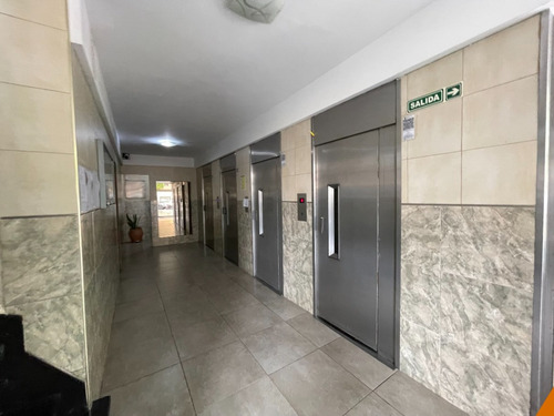Departamento 4 Ambientes Venta Parque Patricios Caba. Apto Credito Hipotecario. Acepta Menor Valor Permuta