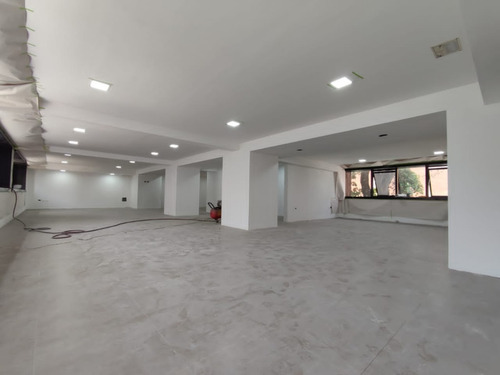 Imagen 6 de 10 de Alquiler / Venta Edificio Empresarial De Baja Densidad 3.000m2 Las Mercedes