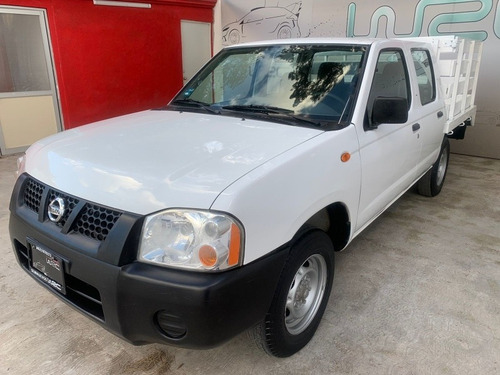 Imagen 1 de 15 de Nissan Np300 Doble Cabina Estacas