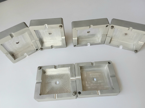 Porta Molde En Aluminio Inyeccion Manual 6 Entradas 2 Partes