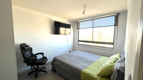 Arriendo Dpto. 1d1b Con Vista Despejada En San Miguel