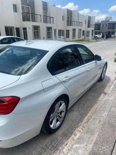 Imagen 2 de 9 de Bmw Serie 3 2015 2.0 320ia Sport Line At
