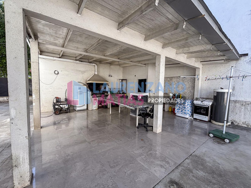 Predio En Esquina De 610 M2 En Villa Devoto