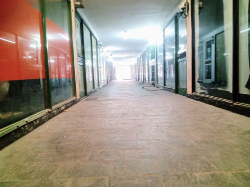 Imagen 5 de 6 de Venta Local Hurlingham