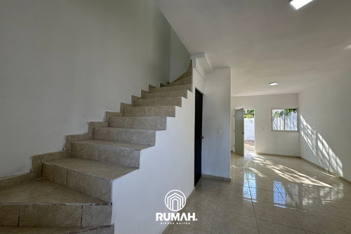 Casa En Venta En Col. Flores Magón