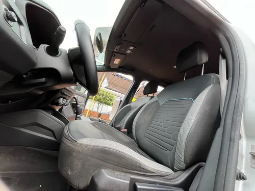 Renault Duster 1.3 Intense Cvt