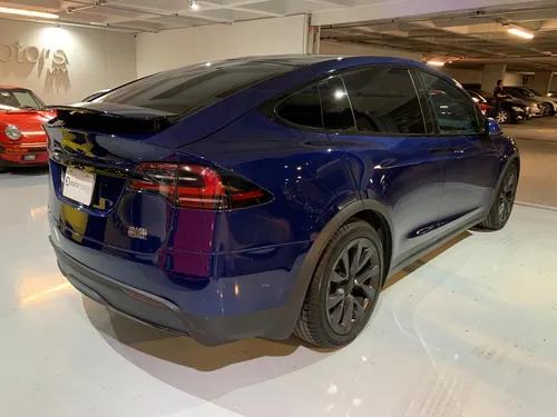 Tesla Model X Plaid 2023