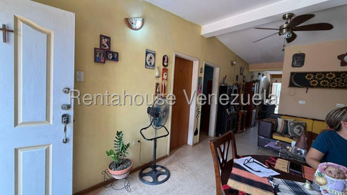 Venta Acogedora Casa Ubicada En Conjunto Cerrado,urb La Montanita Gabriela C