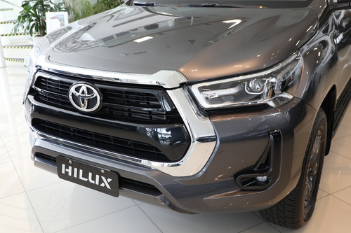 Toyota Hilux Pick-up 2.8 Cd Srv 204cv 4x4 At
