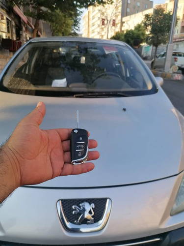 Imagen 4 de 5 de Duplicados De Llaves Con Chip Para Autos A Domicilio