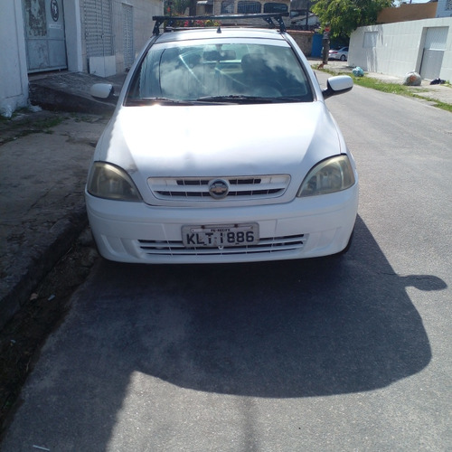 Chevrolet Corsa Sedan 1.8 Maxx Flex Power 4p