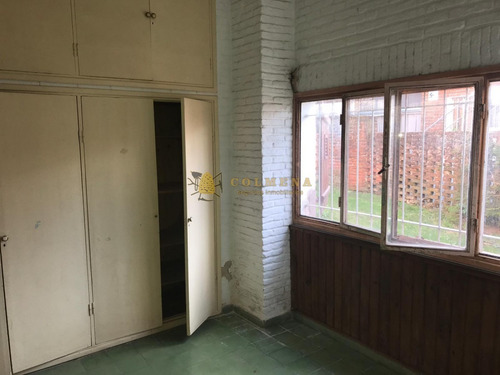 Muy Solida Casa A Reciclar Ideal Para Vivir Todo El Año!- Ref: 1971