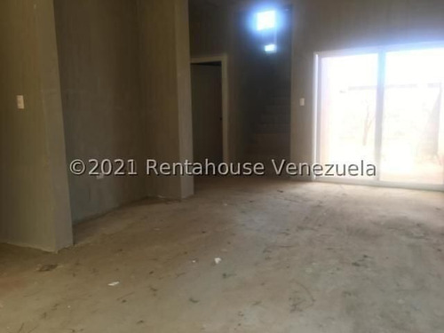 Imagen 3 de 8 de Townhouse En Venta Ubicado En La Puerta Maraven
