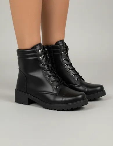 Bota Coturno Salto Baixo Aplicação Metal Preto