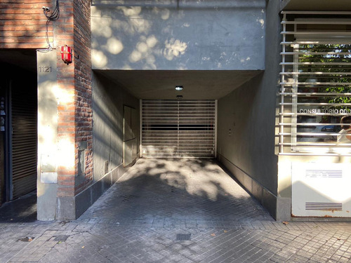 Venta- Cochera En Barrio Lourdes, Rosario.