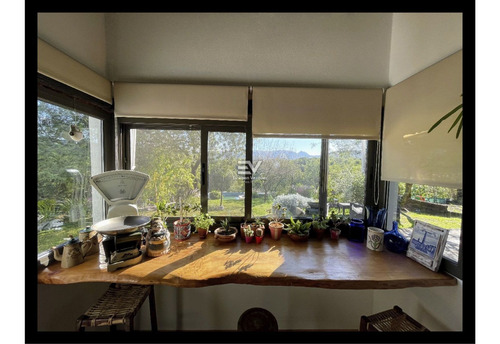 Imagen 11 de 30 de Venta. Corral De Barrancas. Magnifica Propiedad Con Hermosas Vistas. Desarrollada En Un Solo Nivel