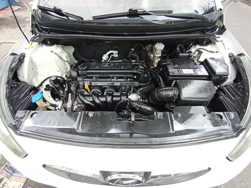 Hyundai Accent 1.6l 4 p
