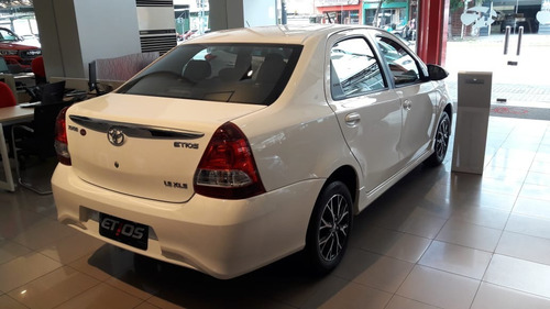 Toyota Etios 1.5 Xls At Sedán 4p 2021 0km