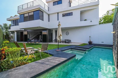 Venta Casa 3 Ambientes Burgos Bugambilias