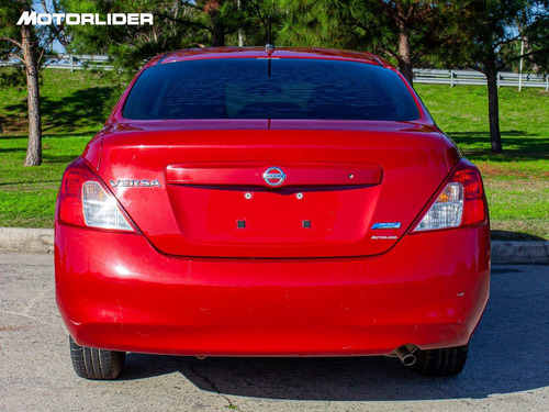 Imagen 4 de 25 de Nissan Versa 1.6 Automático Extra Full | Permuta / Financia