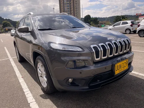 Jeep Cherokee 3.2 Longitude
