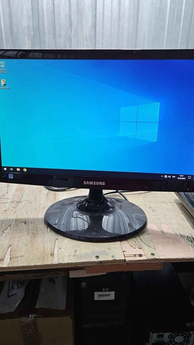 Lote Monitores Samsung 19 Led S19b300 Sin Fuente No Envio Negro (Usado)