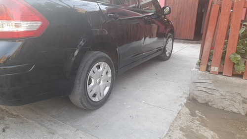 Imagen 8 de 25 de Nissan Tiida Tiida 1.6 2014