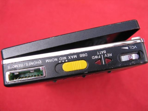 Psicodelia: Walkman Sony Wm-701 C No Cierra No Funciona Wkm (Usado)