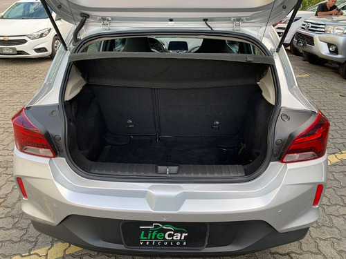 Imagem 8 de 14 de Chevrolet Onix Hatch Lt 1.0 12v Tb Flex 5p Mec. 2019/202...