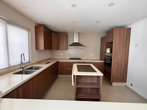 Casa En Renta En Fenix, Zona Esmeralda De S Mateo Atenco, Salida Rápida Cdmx