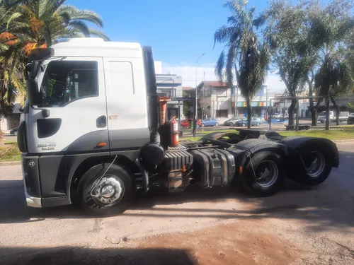Ford Cargo 2842 Trator