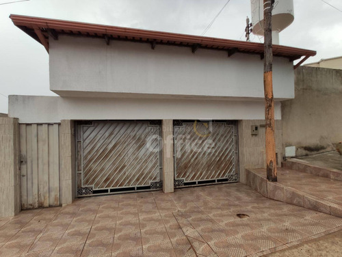 Imagem 1 de 28 de Casa Com 5 Quartos, Área Com Churrasqueira Nos Fundos, Ótima Oportunidade - Ca0705
