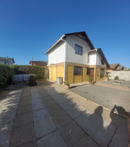 Acogedora Casa En Condominio Villa Los Jardines Algarrobo