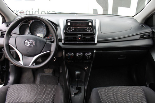 Imagen 10 de 10 de Toyota Yaris 2017 1.5 Core Hb Mt