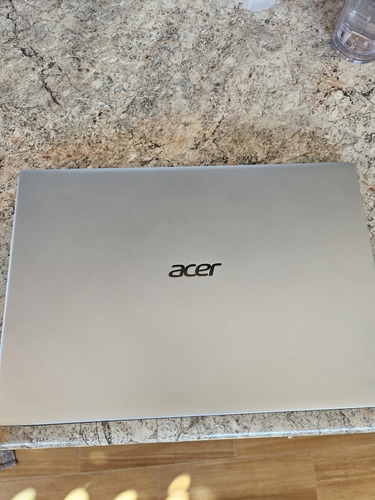 Laptop Acer Aspire 3 A315-23-r8tc 15.6 Hd, Amd R 7 512g /v (Usado)