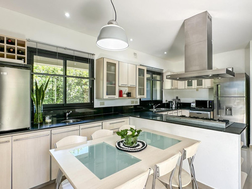 Imagen 17 de 30 de Casa En Venta Al Rio - Barrio Santa Catalina Villa Nueva Tigre