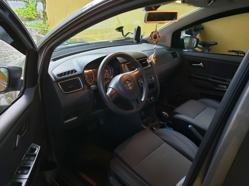 Imagem 12 de 15 de Volkswagen Spacefox 1.6 Sportline Total Flex I-motion 5p