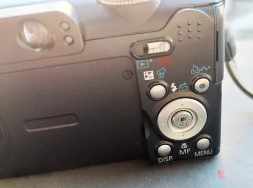 Câmera Digital Canon Powershot A640 10 Mp Cinza Escuro Usada Cinza