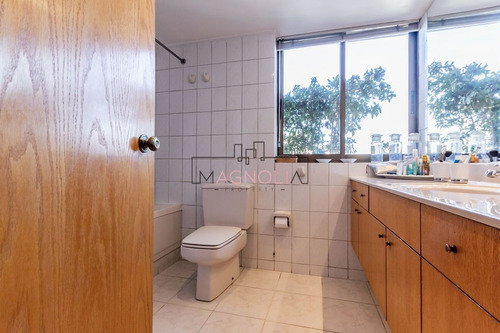 Magnolia Property Vende Lujoso Depto 5d 5b El Golf