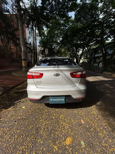 Kia Rio Spice Sedan 2016 Mecánico 4x2