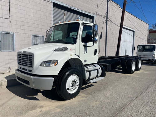 Torton Nacional 2014 Freightliner M2 Cabina Chasis 26' Pies 