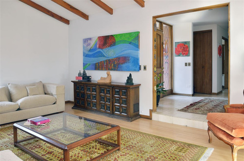 Casa En Venta De 5 Dorm .san Carlos Apoquindo Las Condes